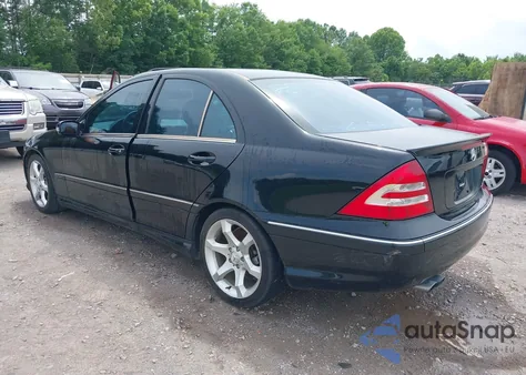 2007 Mercedes-Benz C 230 Sport from USA, damaged, VIN WDBRF52HX7F907706